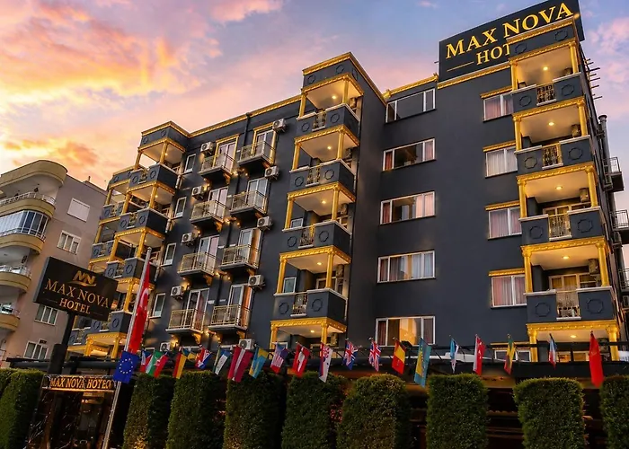 Max Nova